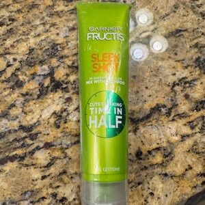 Garnier Fructis Sleek Shot In-Shower Styler Green Tube